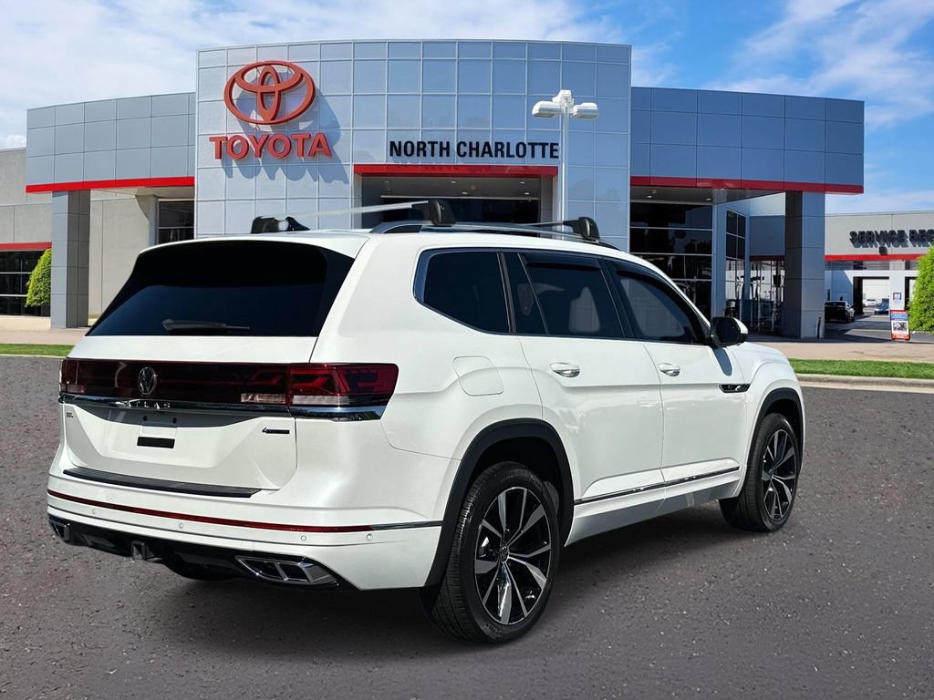 Used 2024 Volkswagen Atlas SEL Premium R-Line AWD/4WD image 8