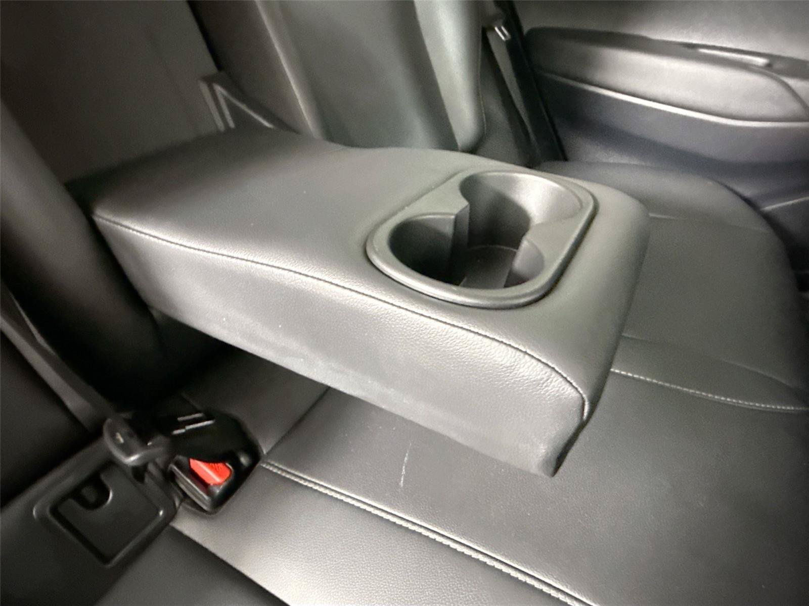 Certified 2025 Toyota Corolla Cross XLE FWD image 38