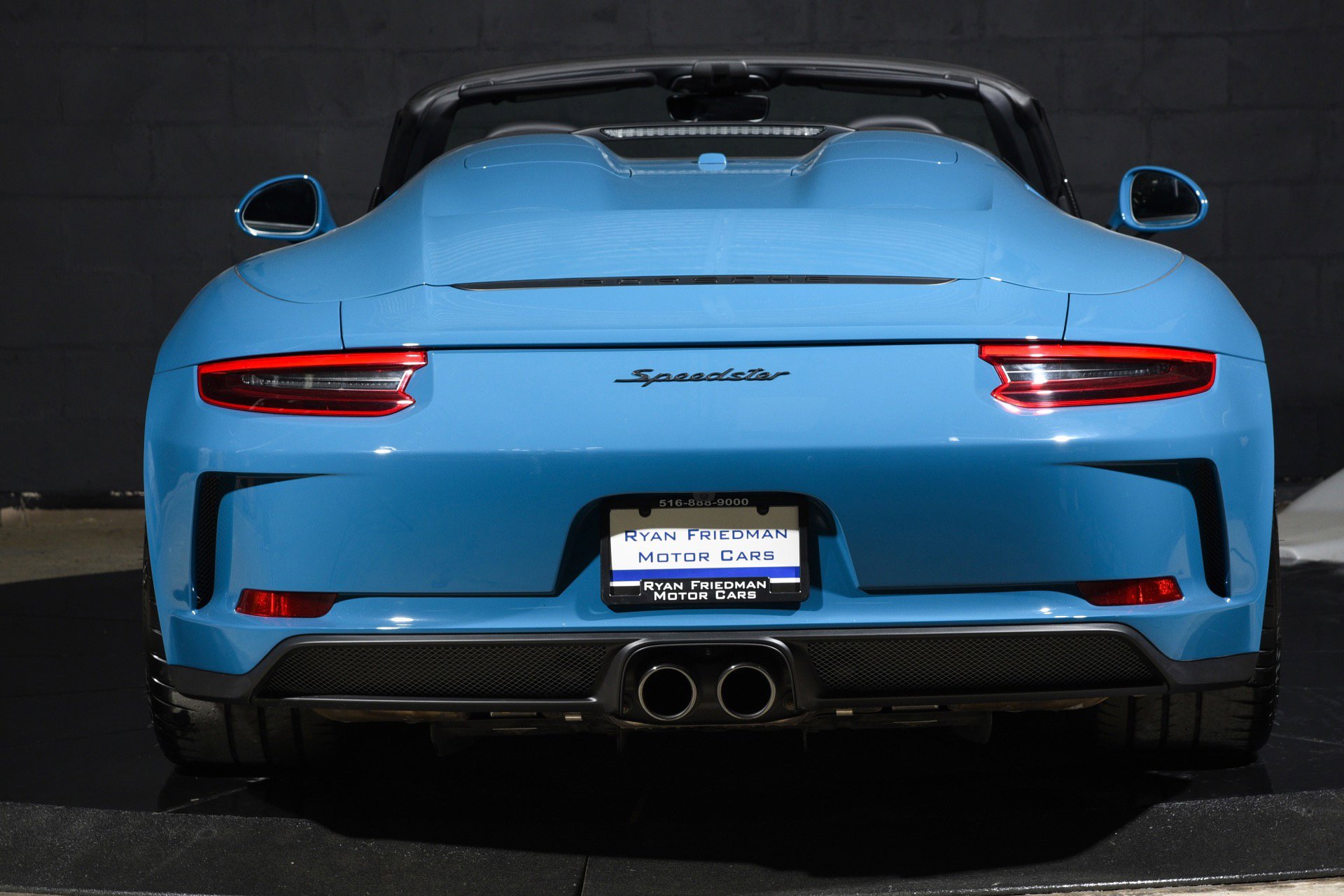 Used 2019 Porsche 911 Speedster RWD image 13