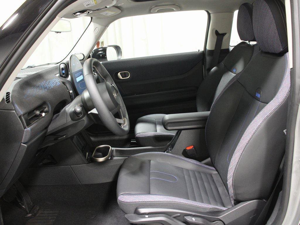 Certified 2025 MINI Cooper S image 12