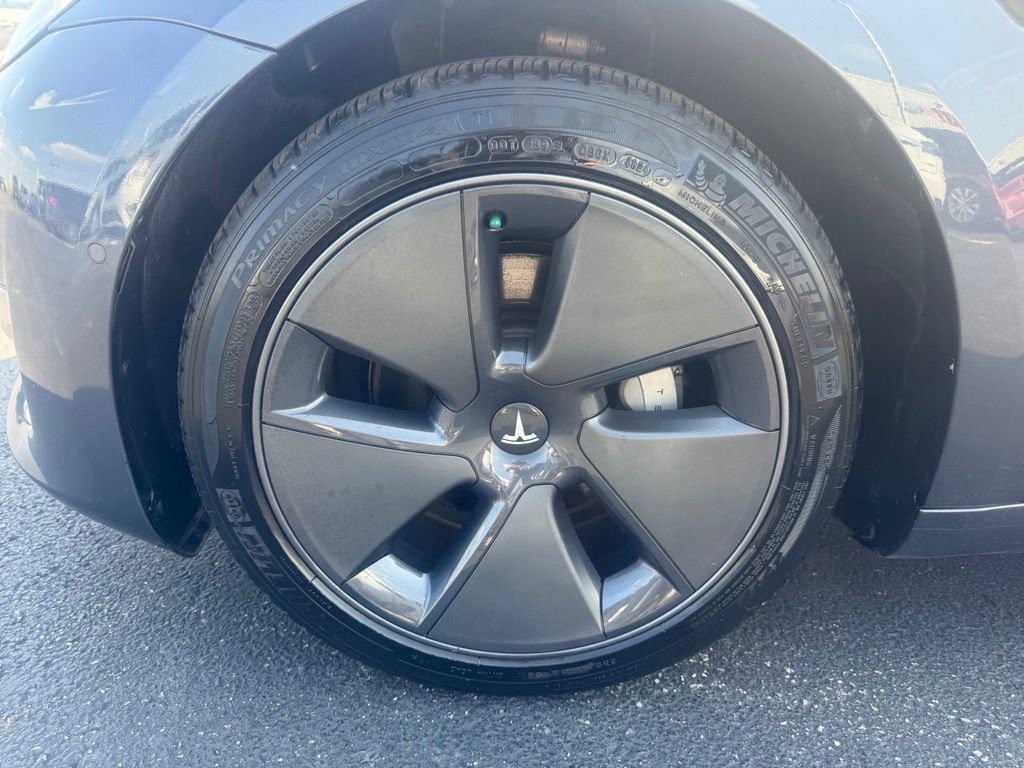 Used 2022 Tesla Model 3 Long Range AWD/4WD image 11