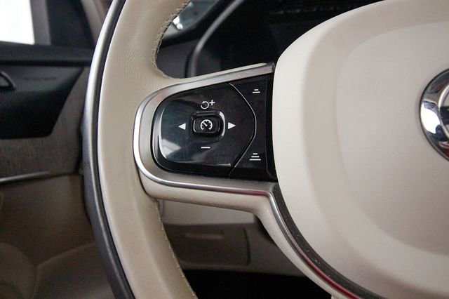 Used 2023 Volvo XC90 T8 Ultimate AWD/4WD image 16