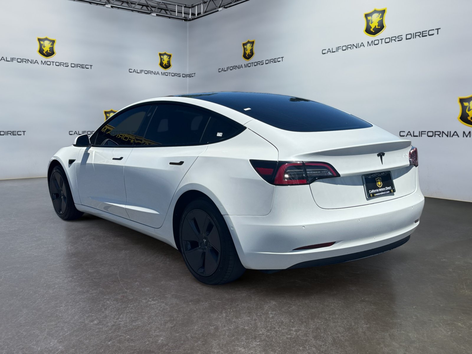 Used 2022 Tesla Model 3 RWD image 3