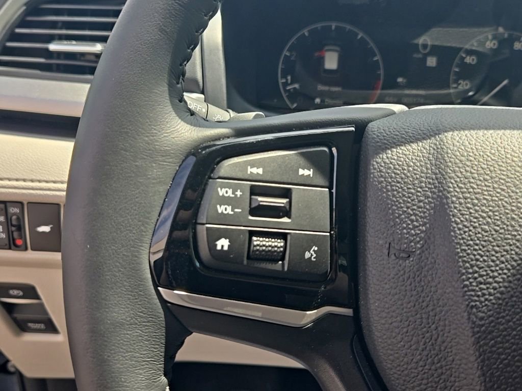 Used 2026 Honda Odyssey EX-L image 15