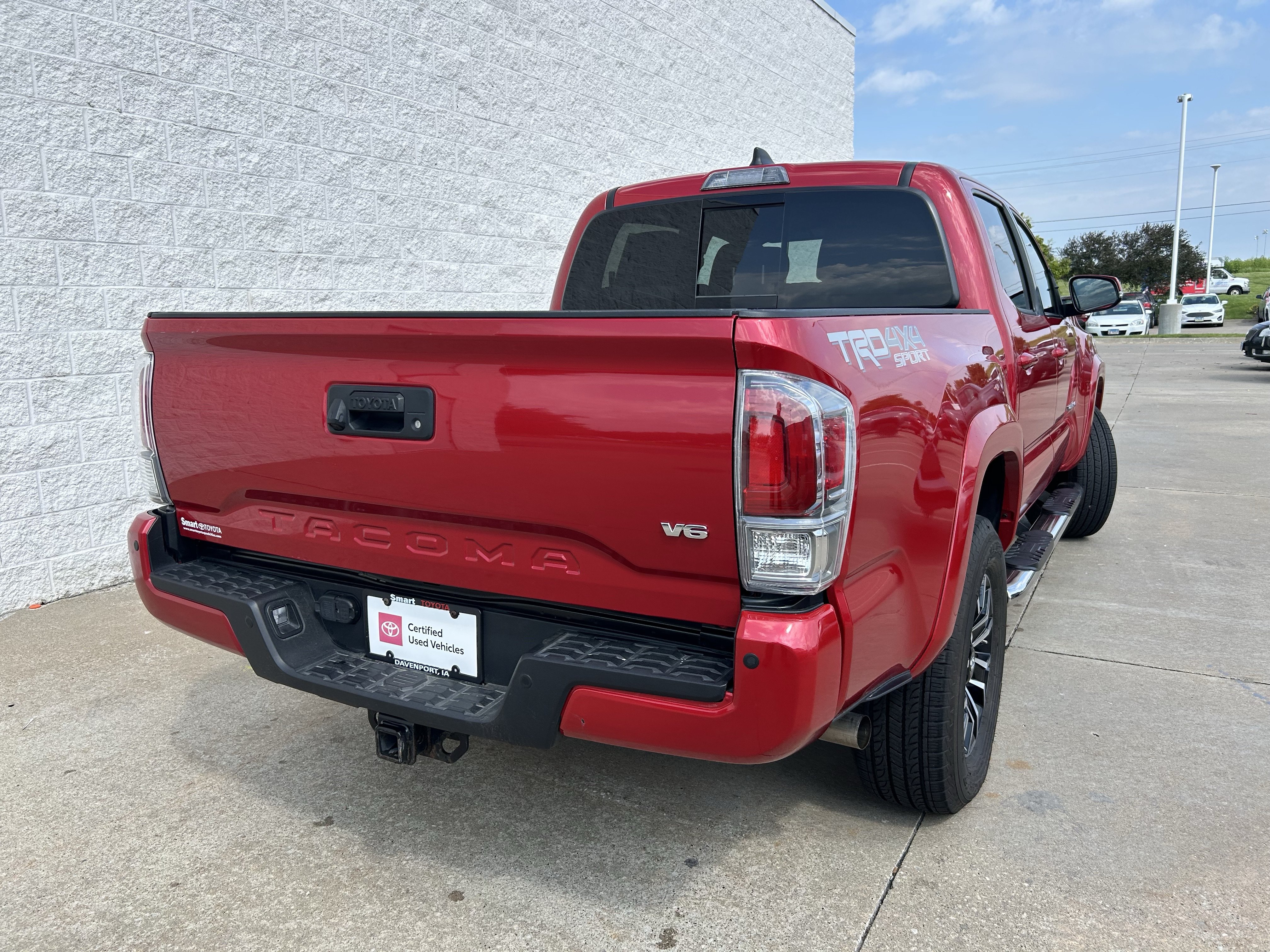 Used 2020 Toyota Tacoma TRD Sport w/ Technology Package AWD/4WD image 6