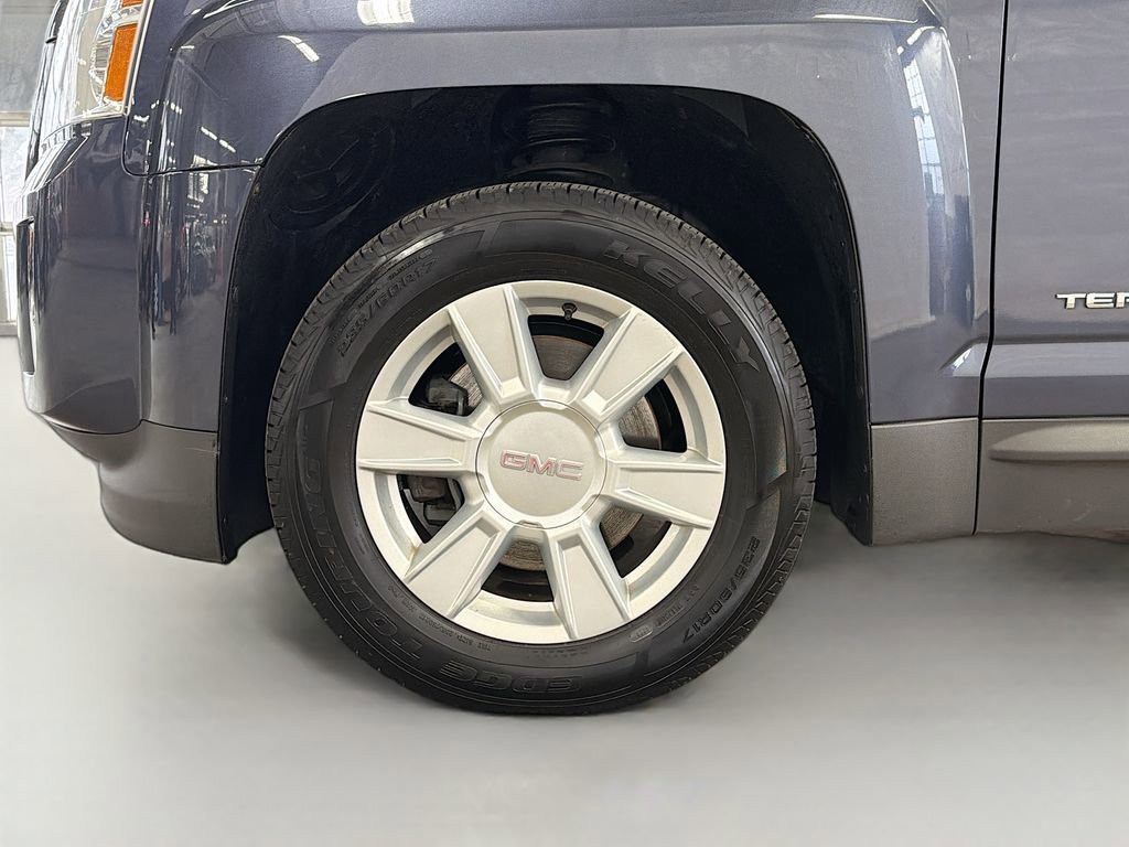 Used 2013 GMC Terrain SLE image 28