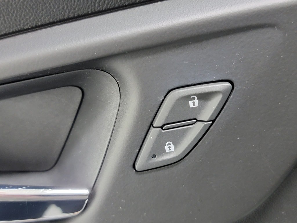 Used 2021 Chevrolet Malibu LS FWD image 24