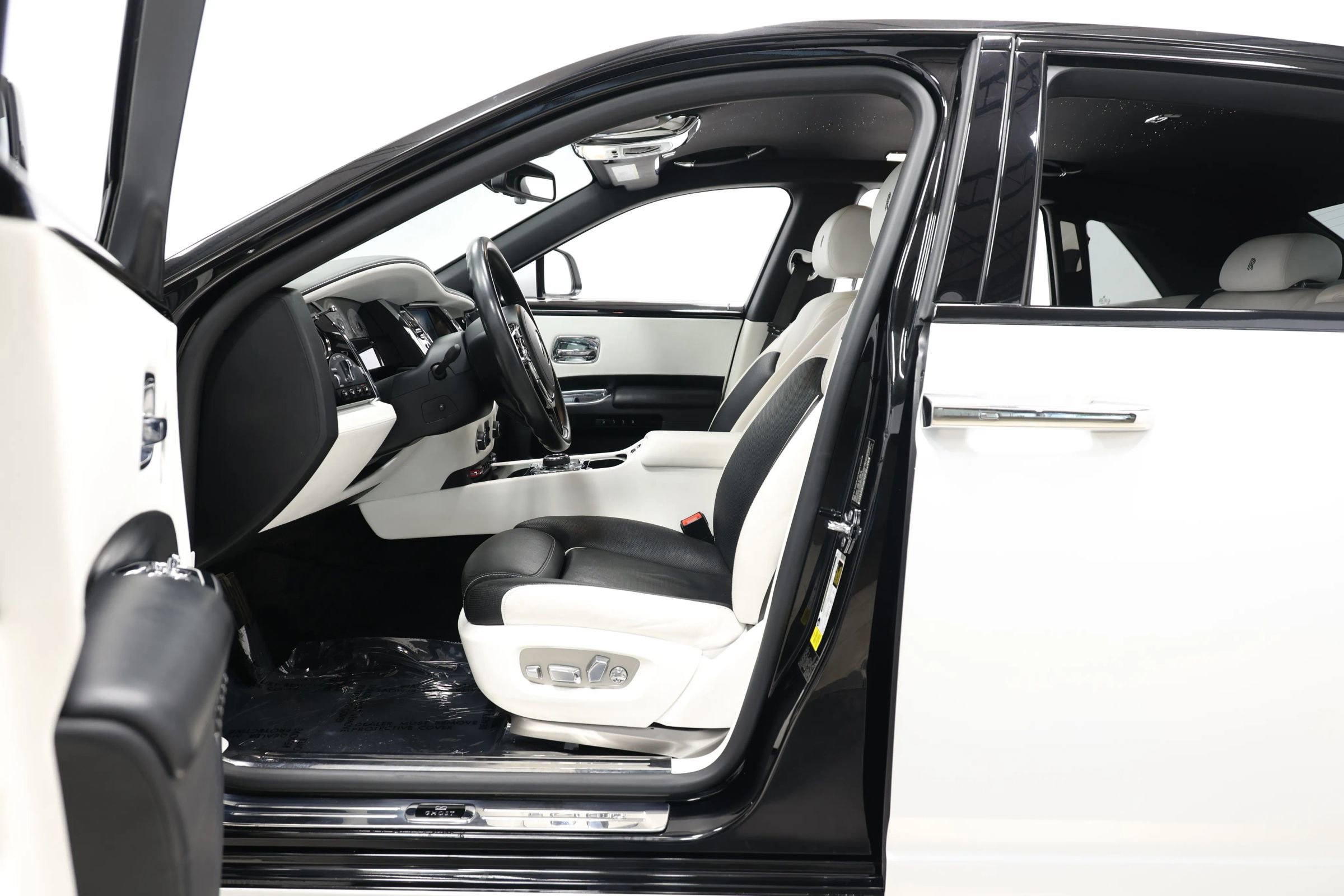 Used 2017 Rolls-Royce Ghost Series II Sedan 4D image 17