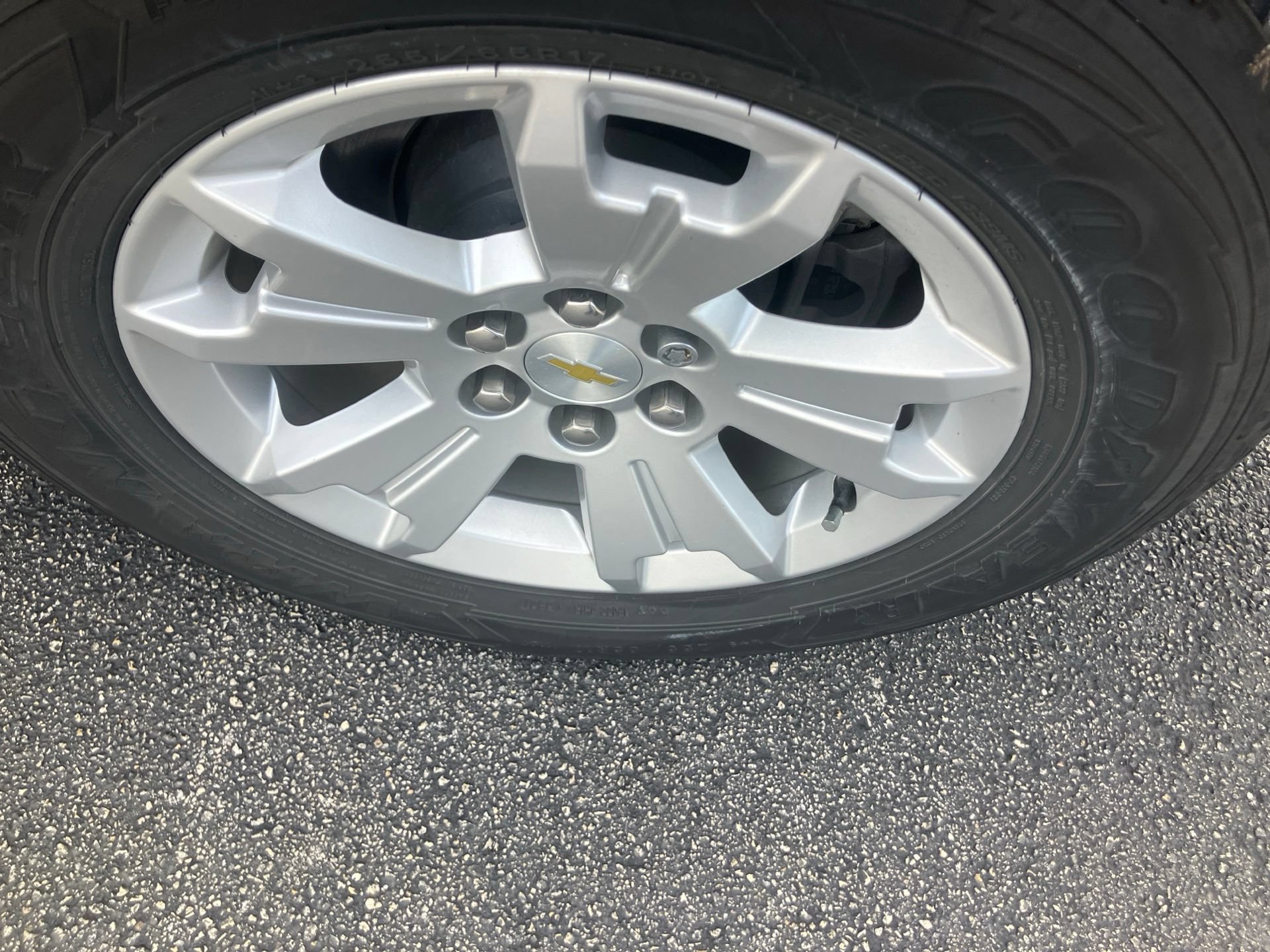 Used 2022 Chevrolet Colorado LT RWD image 5