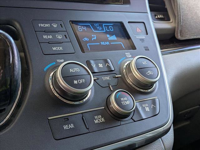 Used 2016 Toyota Sienna XLE FWD image 7