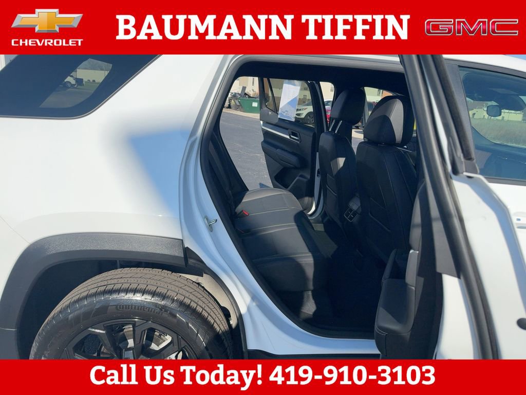 Used 2025 GMC Terrain Elevation w/ Elevation Premium Package FWD image 14