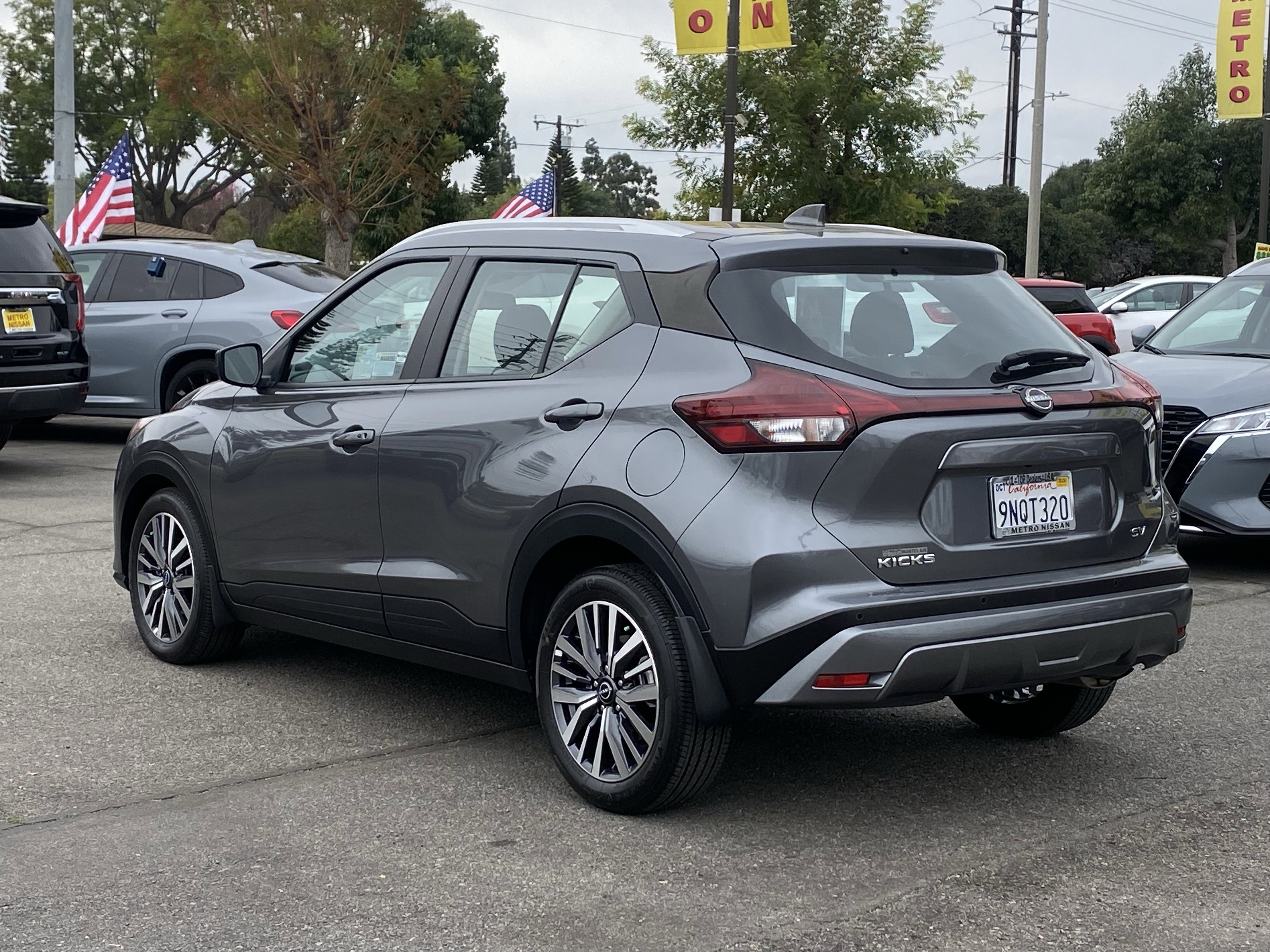 Certified 2024 Nissan Kicks SV FWD image 5