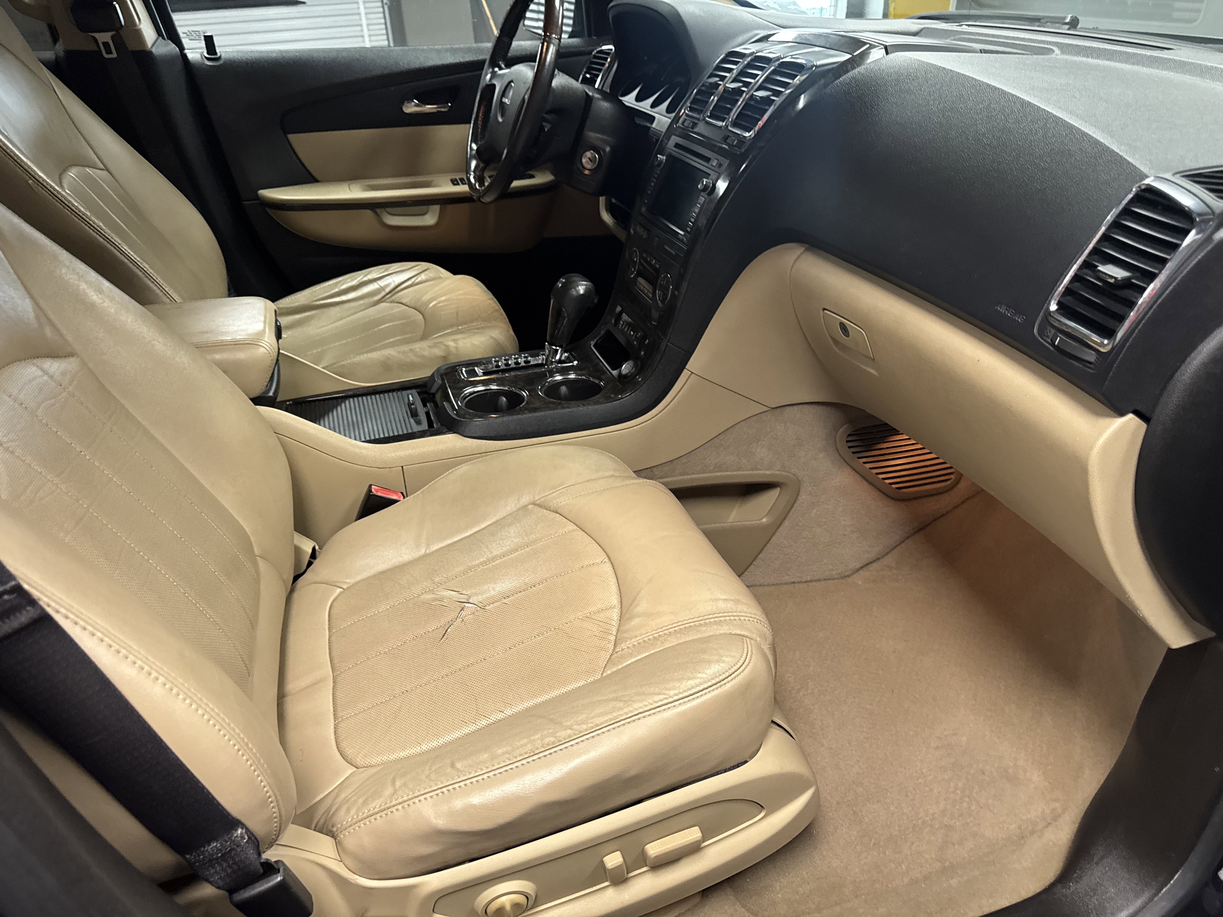 Used 2012 GMC Acadia Denali FWD image 8