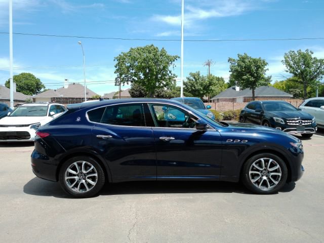 Used 2021 Maserati Levante AWD/4WD image 5