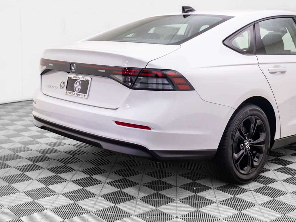Certified 2025 Honda Accord SE image 31