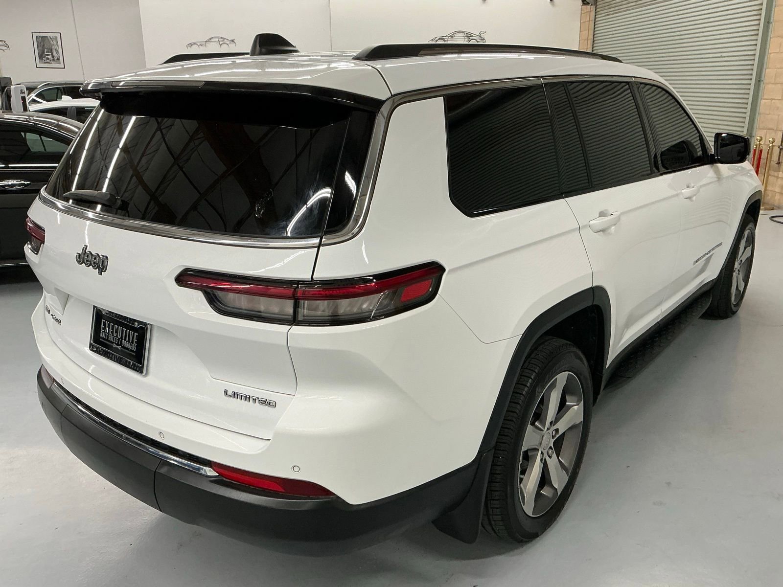 Used 2021 Jeep Grand Cherokee L Limited w/ MOPAR Finishing Package image 5