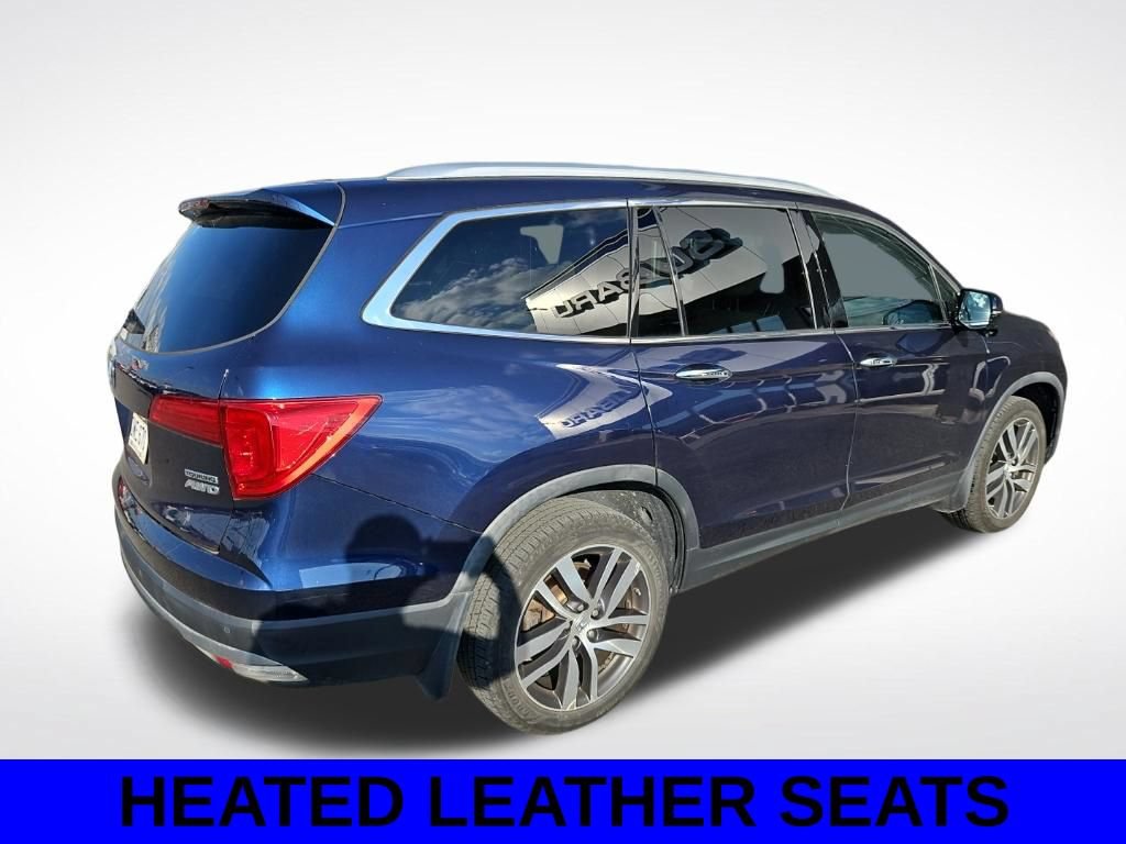 Used 2017 Honda Pilot Touring image 4