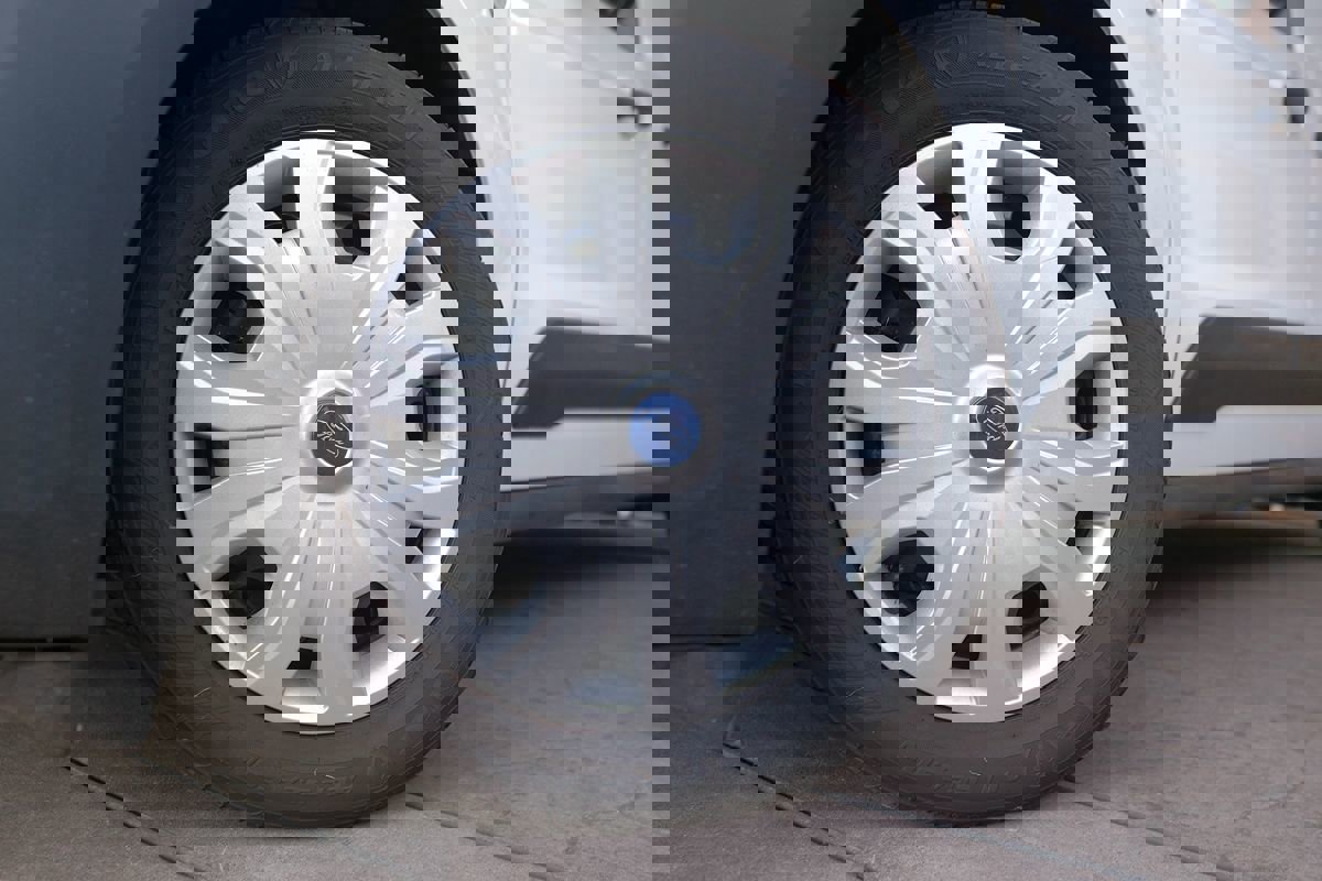 Used 2020 Ford Transit Connect XL image 63