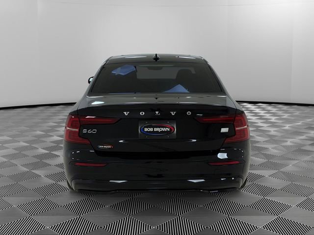 Used 2023 Volvo S60 T8 Plus image 4