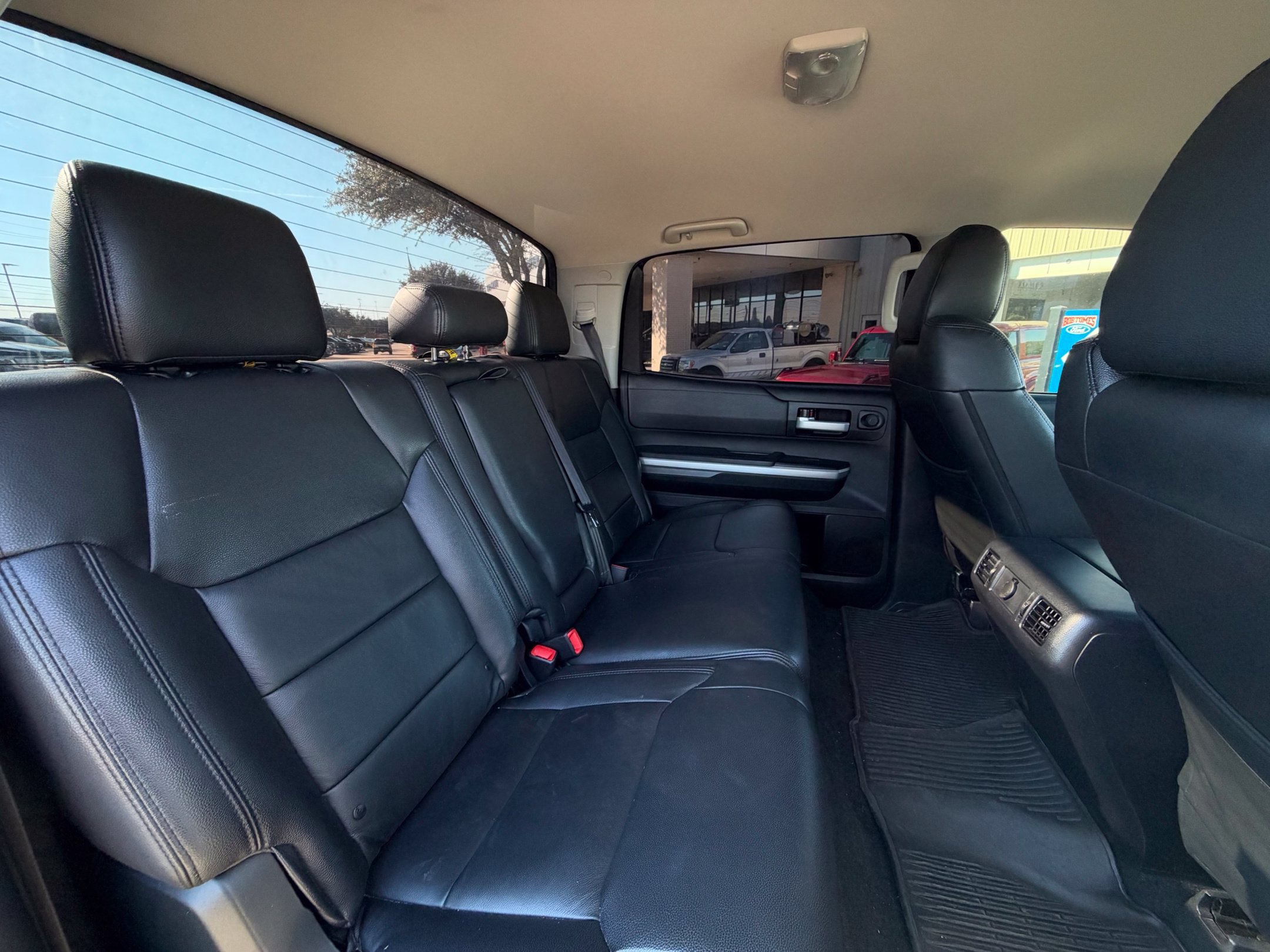 Used 2017 Toyota Tundra SR5 w/ SR5 Upgrade Package RWD image 25