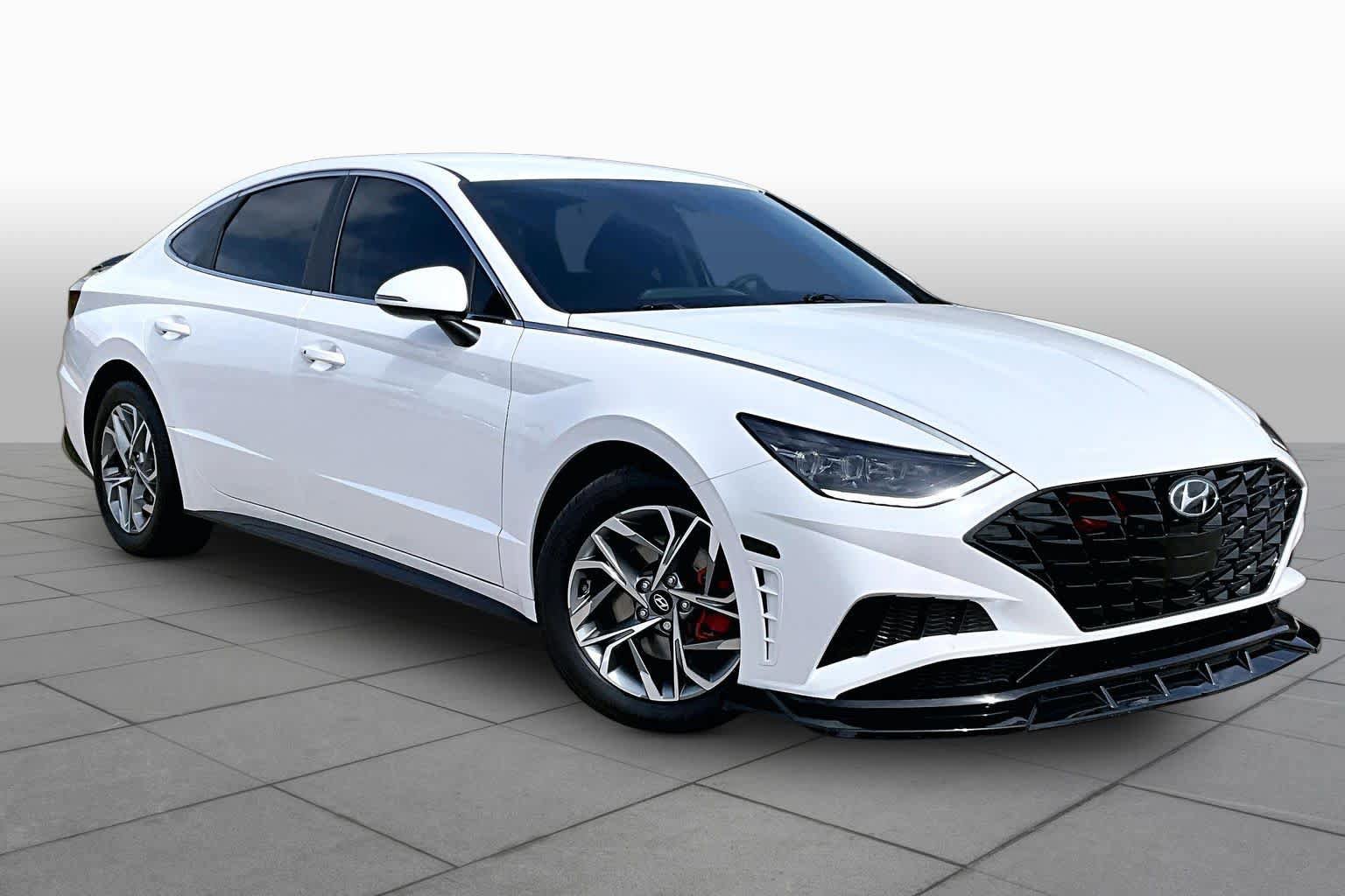Used 2023 Hyundai Sonata SEL image 3