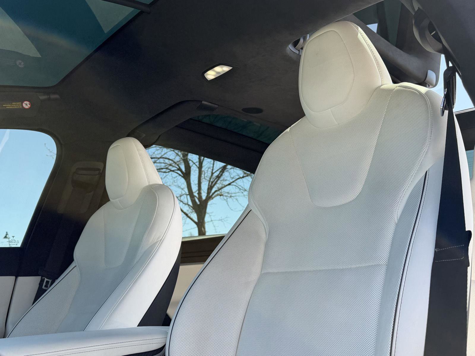 Used 2022 Tesla Model X Plaid image 32