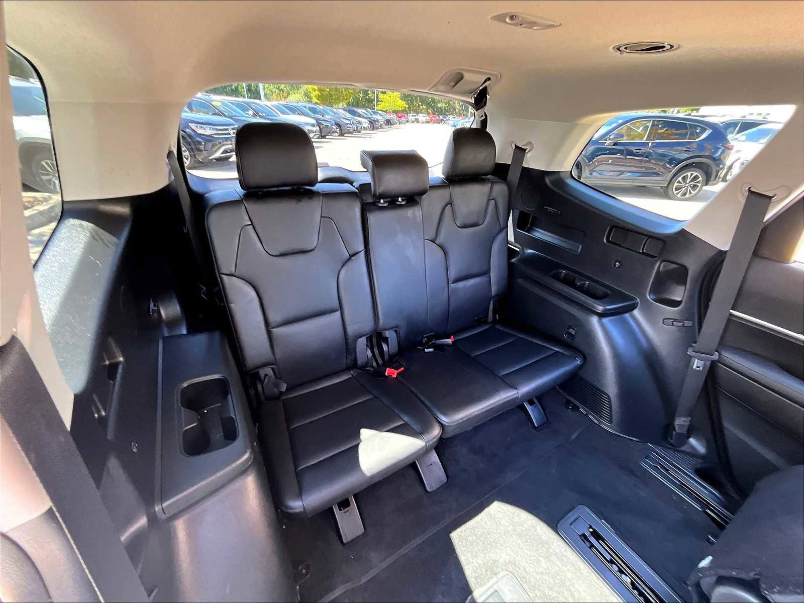 Used 2023 Kia Telluride S image 17