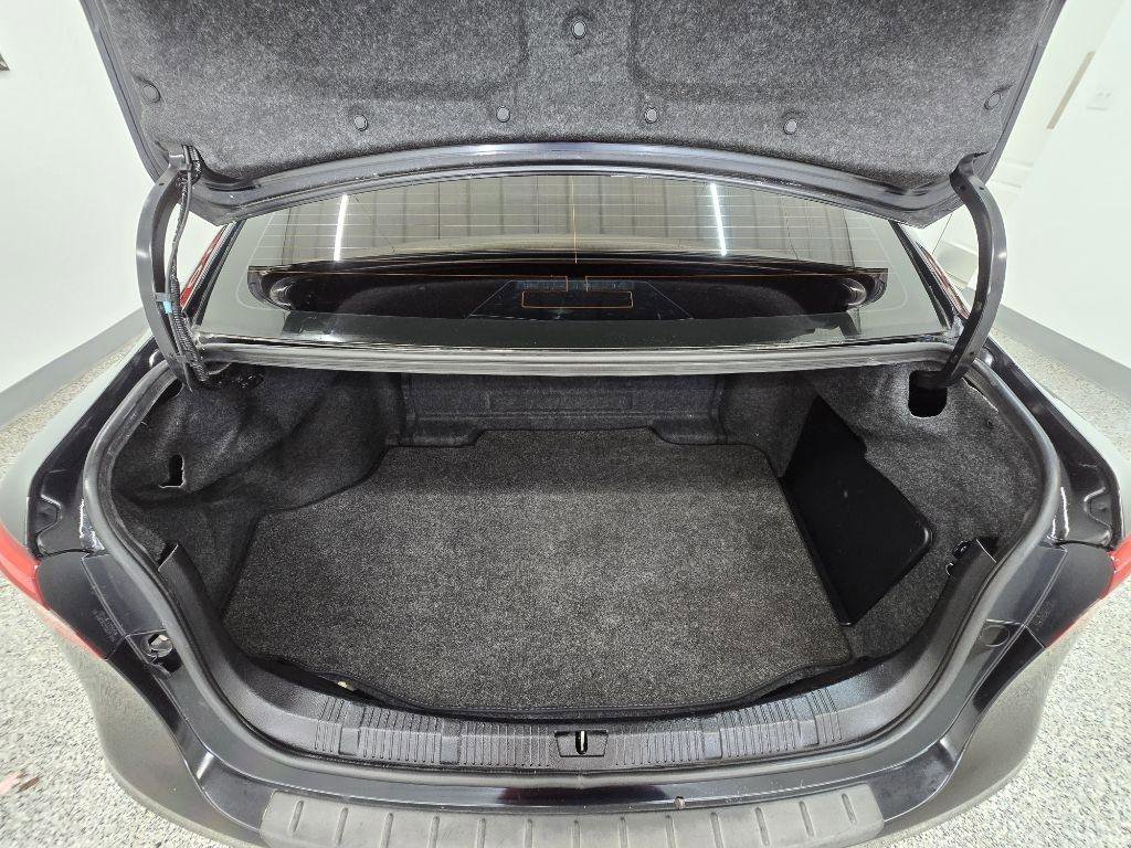 Used 2013 Toyota Avalon XLE Touring FWD image 16