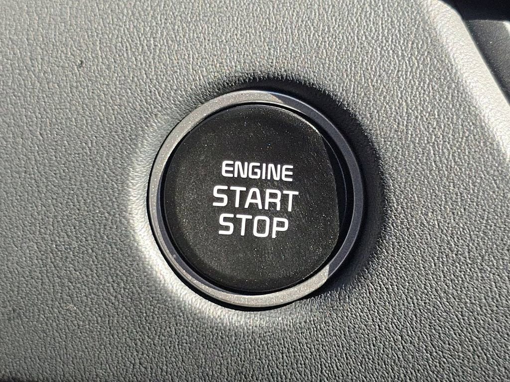 Used 2025 Kia Seltos EX image 37