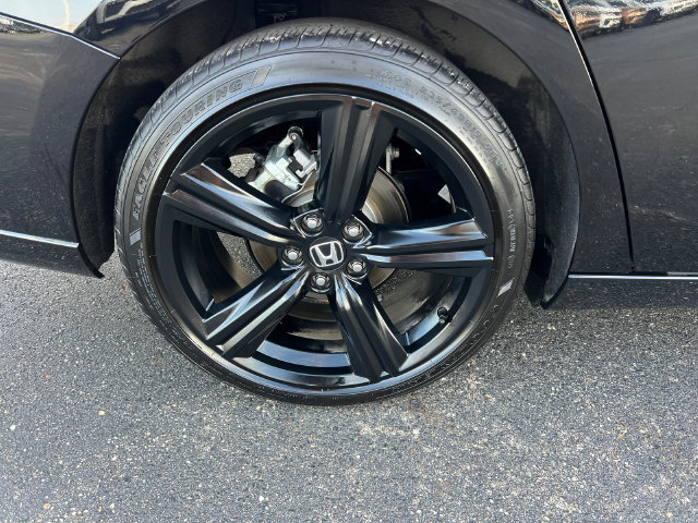 Used 2025 Honda Accord Sport image 10