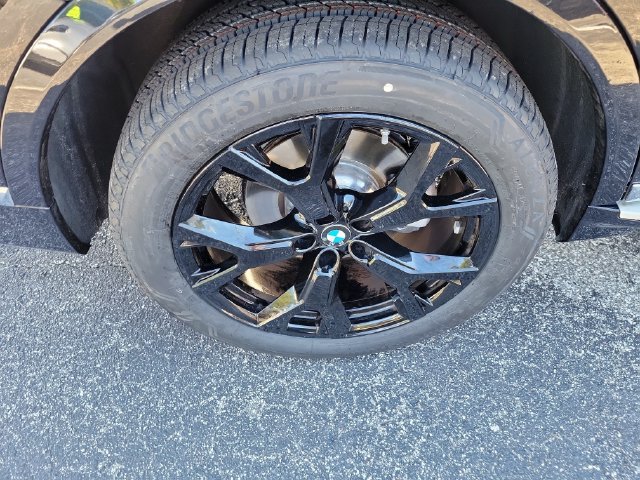 Used 2026 BMW X7 xDrive40i AWD/4WD image 6