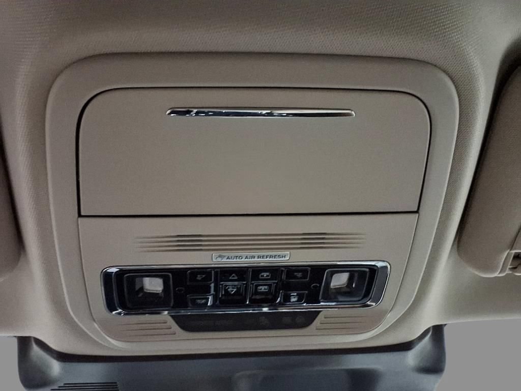 New 2025 Lincoln Corsair Reserve w/ Equipment Group 202A AWD/4WD image 25