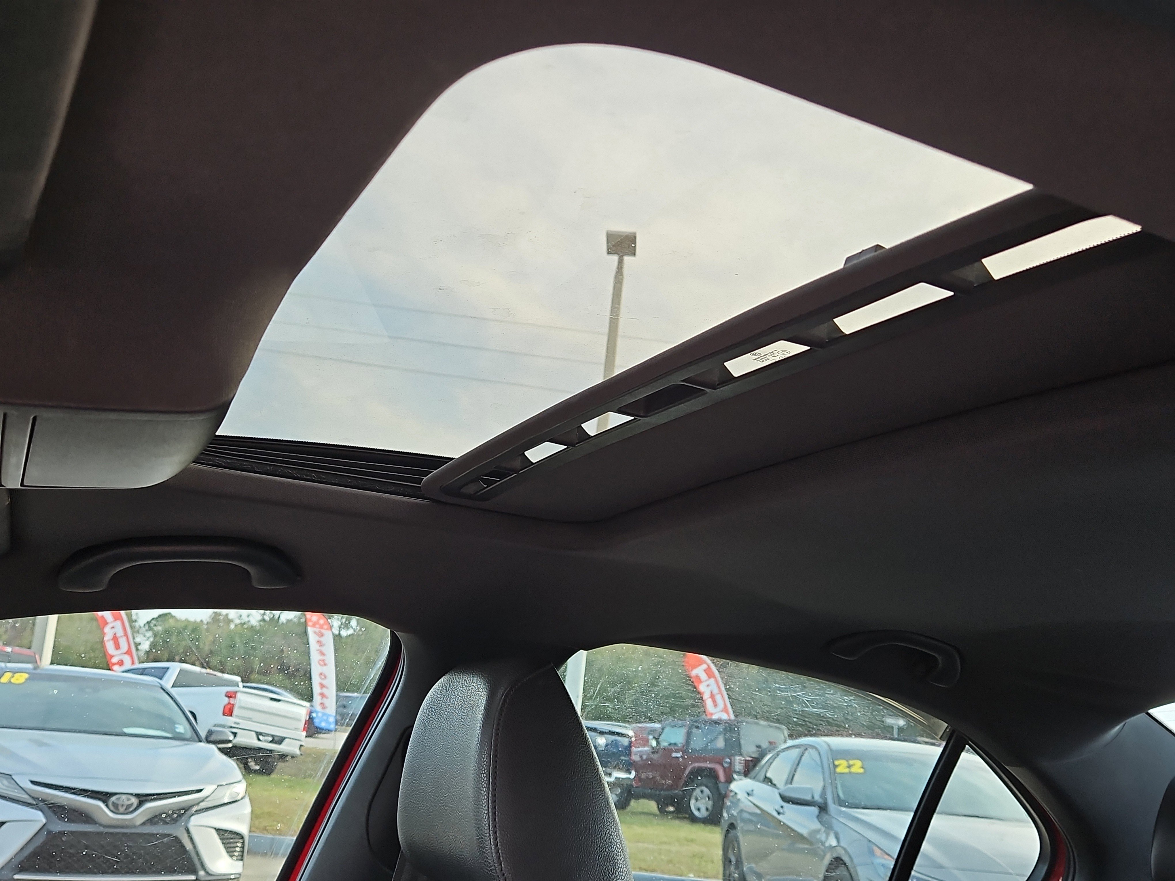 Used 2018 Volkswagen Jetta Sport image 24