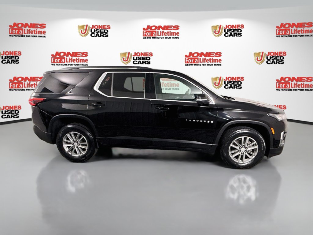 Used 2023 Chevrolet Traverse LT FWD image 16