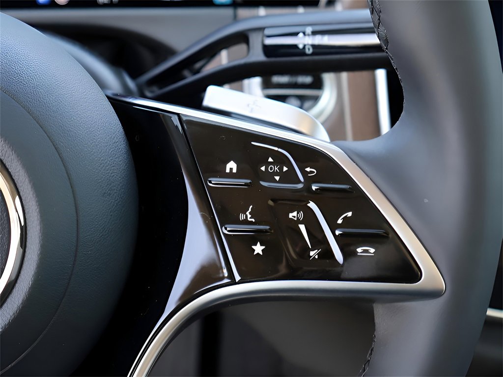 Used 2025 Mercedes-Benz E 350 4MATIC Sedan image 34