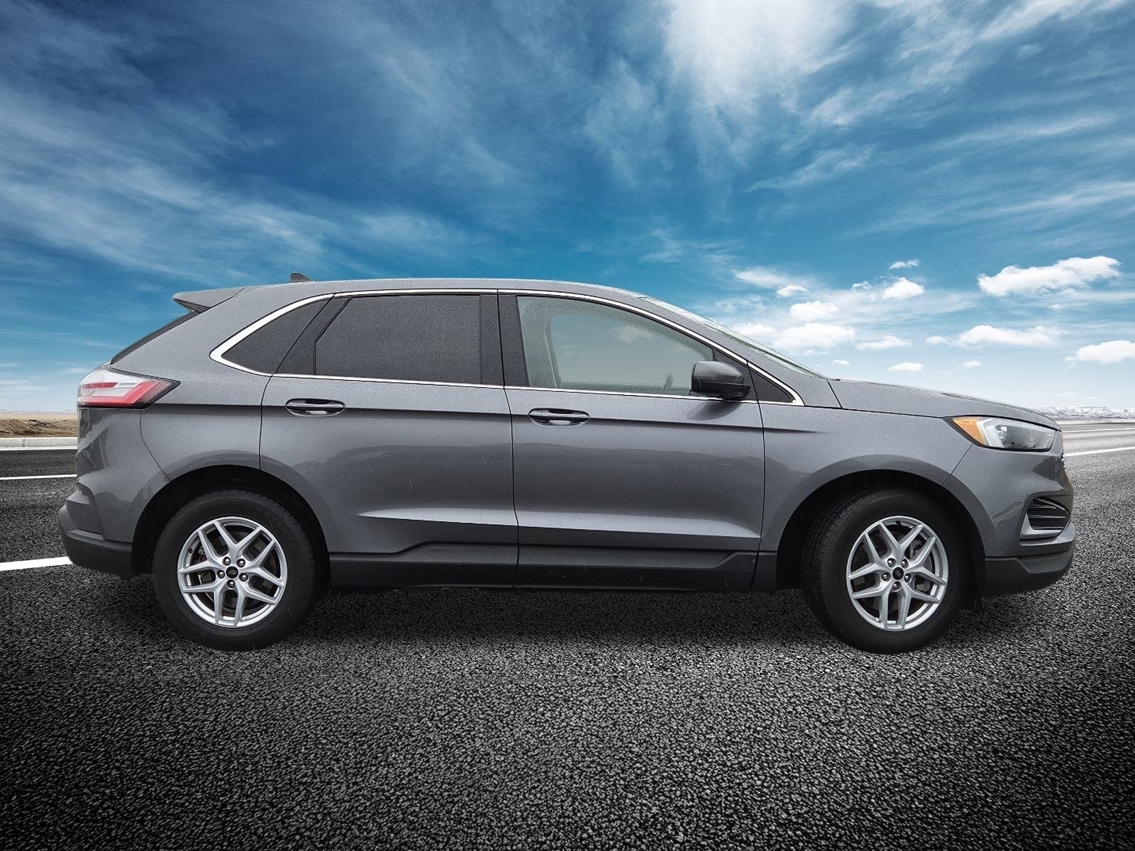 Used 2024 Ford Edge SEL image 20