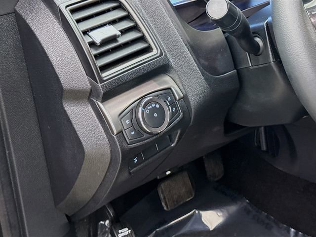 Used 2019 Ford Explorer XLT w/ Equipment Group 202A image 10