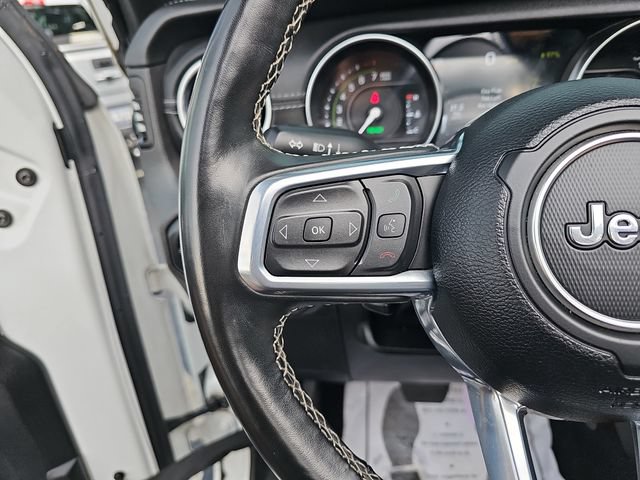 Used 2022 Jeep Wrangler Unlimited Sahara w/ Cold Weather Group AWD/4WD image 19