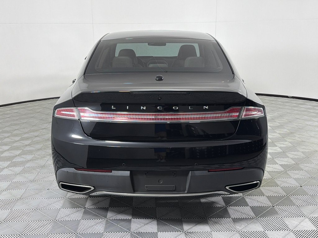 Used 2017 Lincoln MKZ Select w/ Technology Package FWD image 4