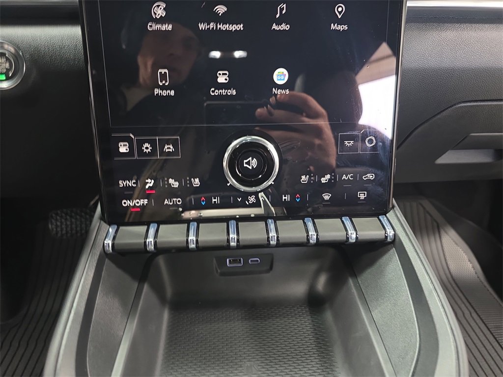 New 2026 GMC Terrain Elevation w/ Elevation Premium Package image 21