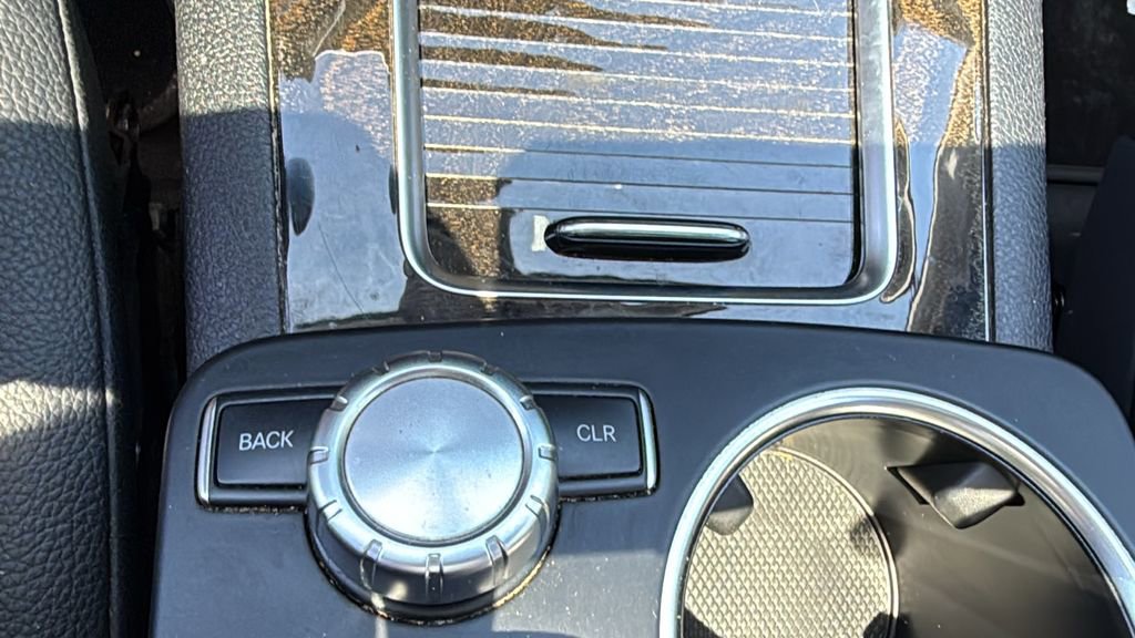 Used 2015 Mercedes-Benz GLK 350 4MATIC image 38