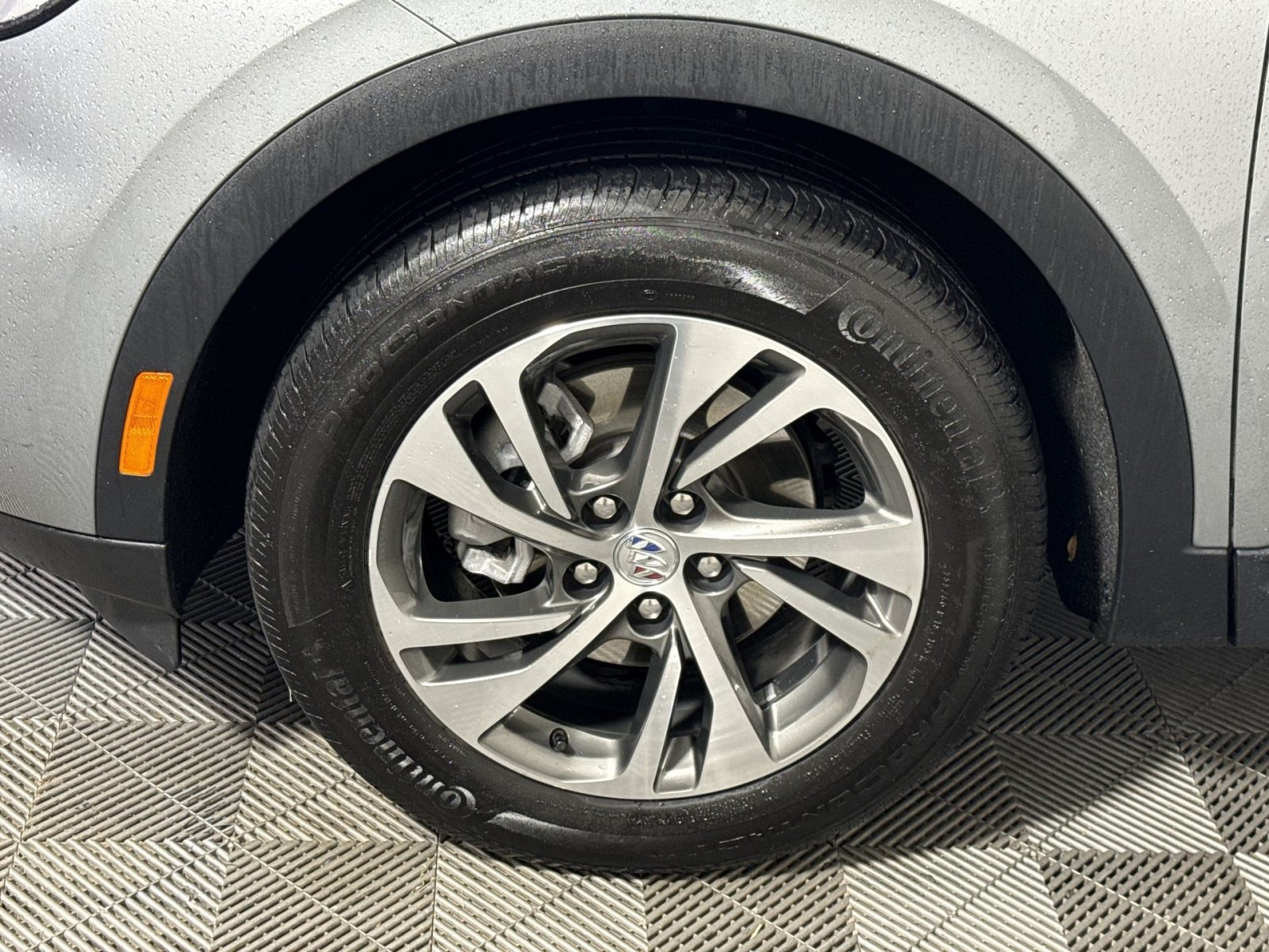 Used 2023 Buick Envision Essence AWD/4WD image 12