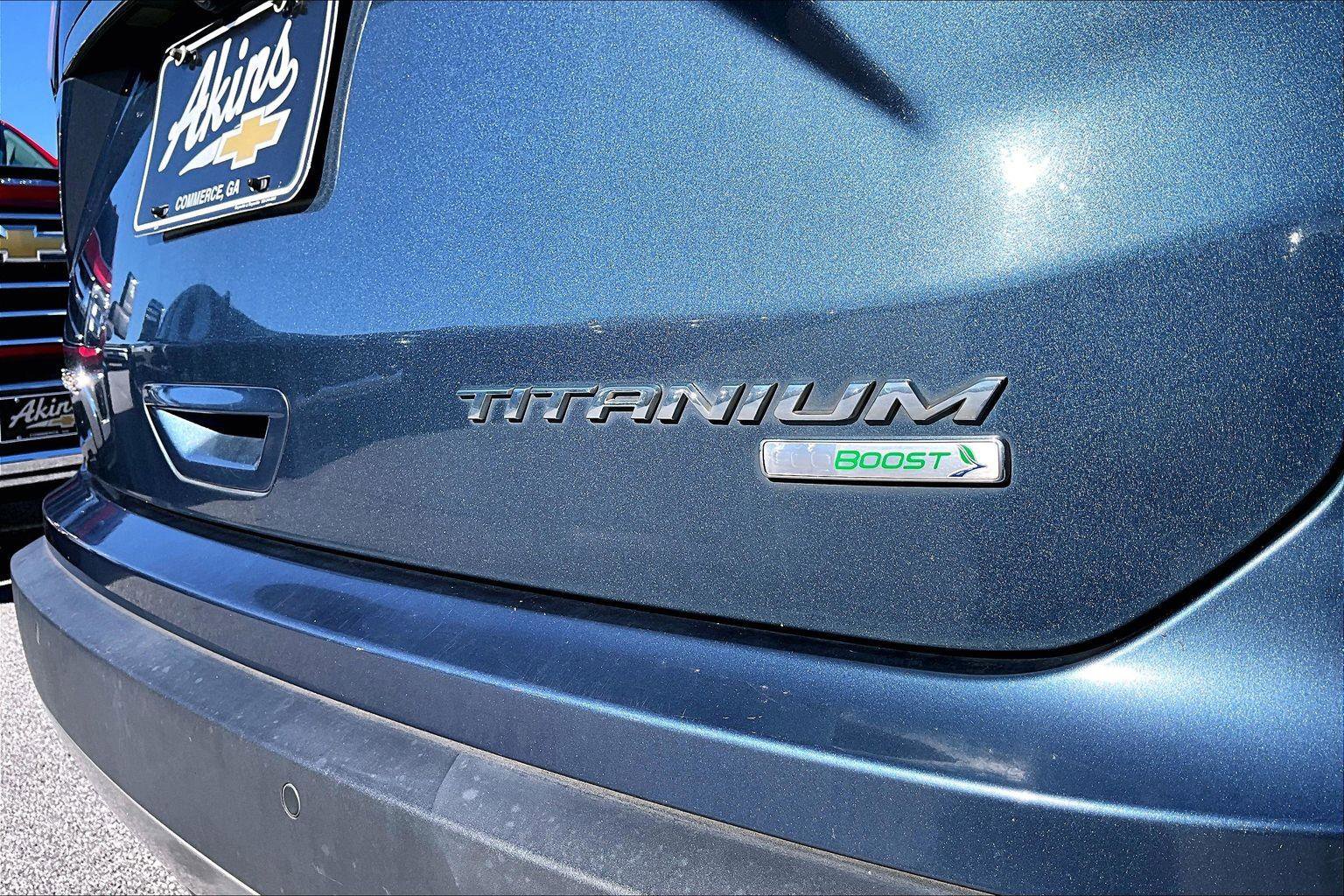 Used 2019 Ford Edge Titanium image 18