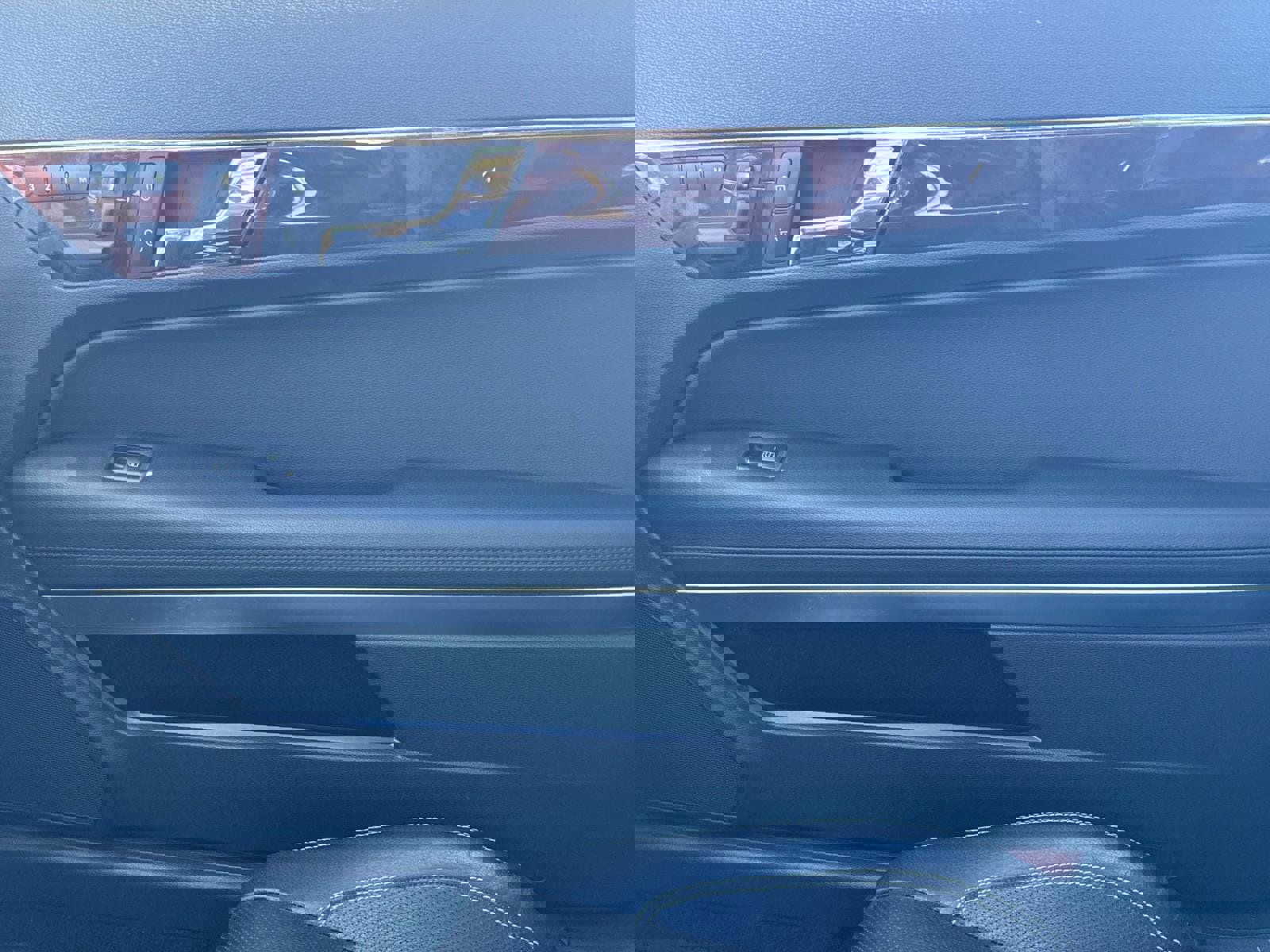 Used 2011 Mercedes-Benz E 550 E 550 image 16