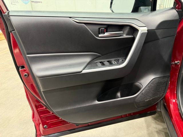 Used 2023 Toyota RAV4 XLE w/ Convenience Package image 14