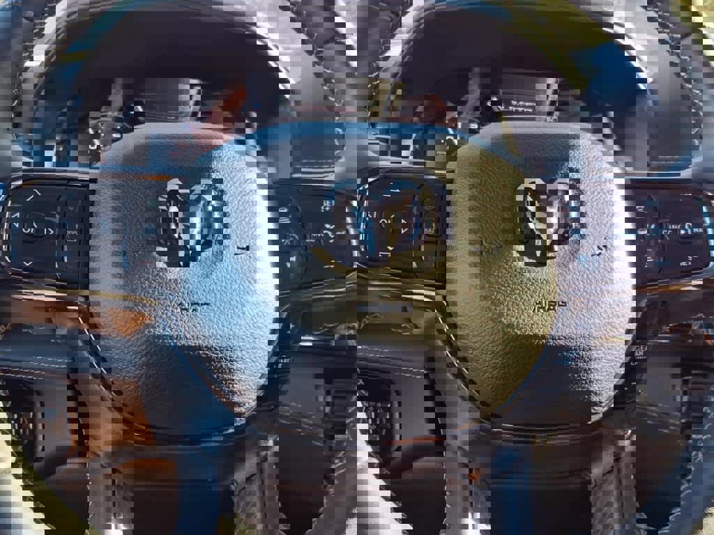 Used 2024 RAM 3500 Limited image 23