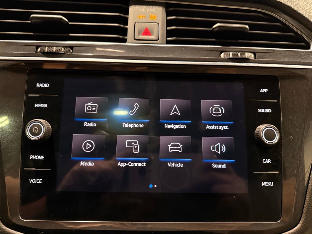 Used 2022 Volkswagen Tiguan SE image 24