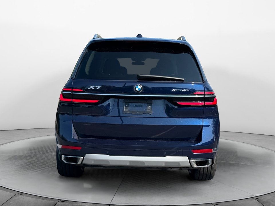 Used 2026 BMW X7 xDrive40i AWD/4WD image 6