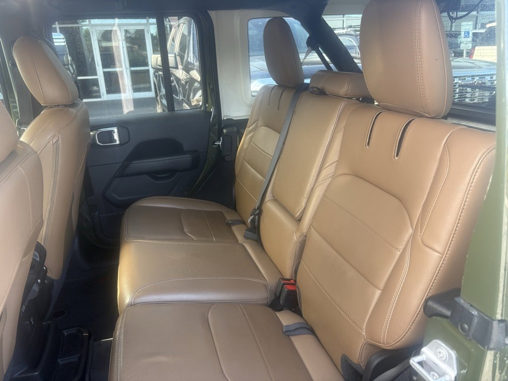 Used 2021 Jeep Wrangler Unlimited Sahara image 18
