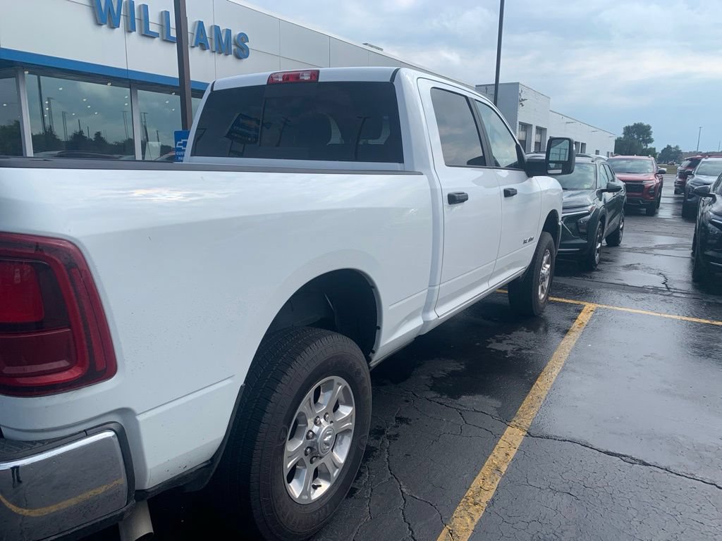 Used 2025 RAM 2500 Big Horn AWD/4WD image 6